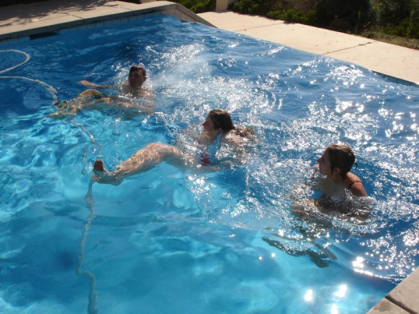 pool_swimming_1154222_h